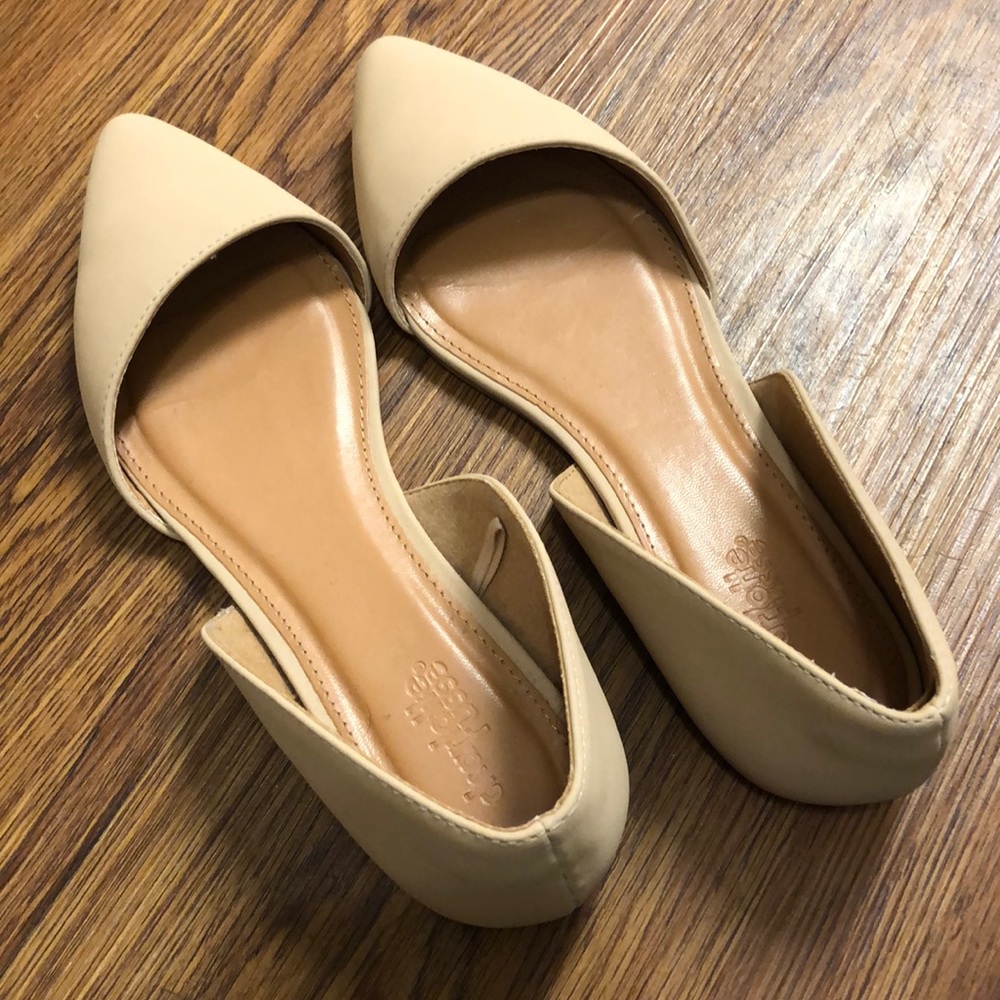 Nude flats